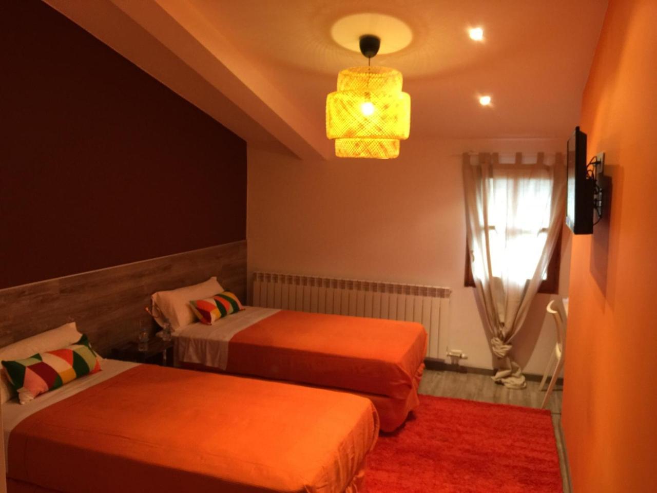Turo De La Torre Hotel Manresa Eksteriør billede